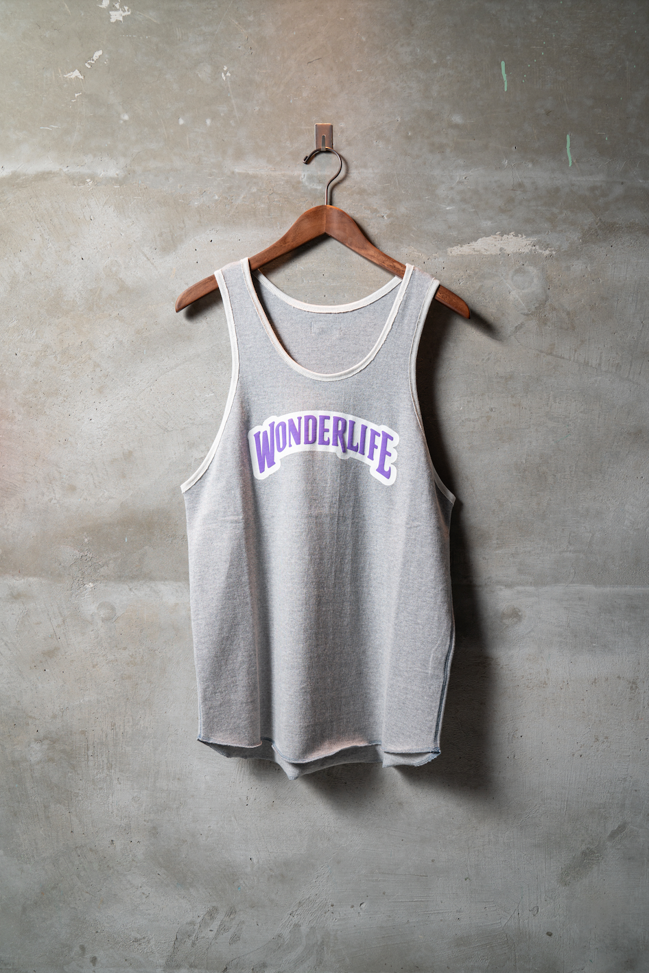 WONDER tank top logo-purple