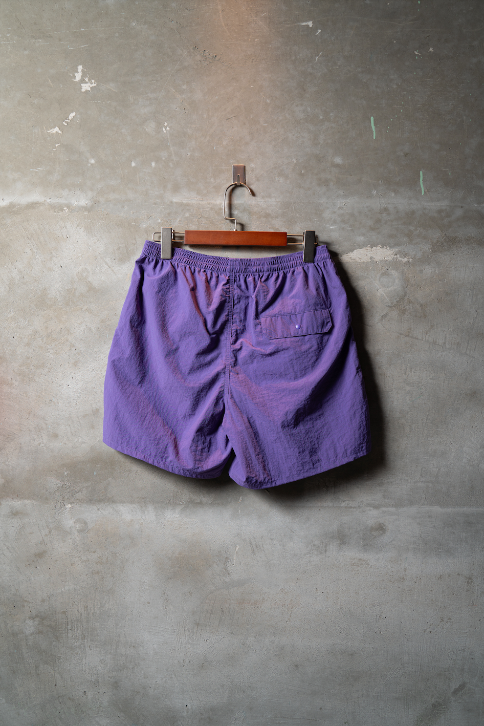 W rogo shorts purple