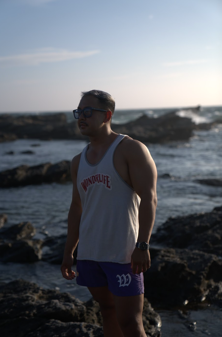 WONDER tank top logo-red