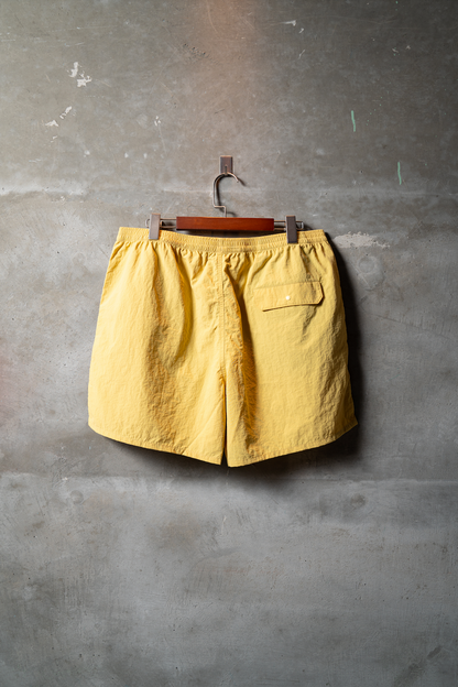 W rogo shorts yellow
