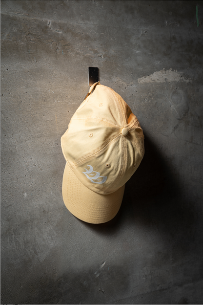 W rogo CAP WHITE YELLOW