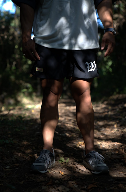W rogo shorts black
