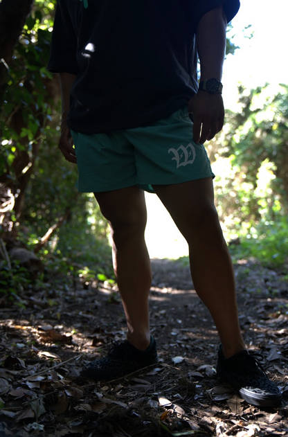 W rogo shorts green