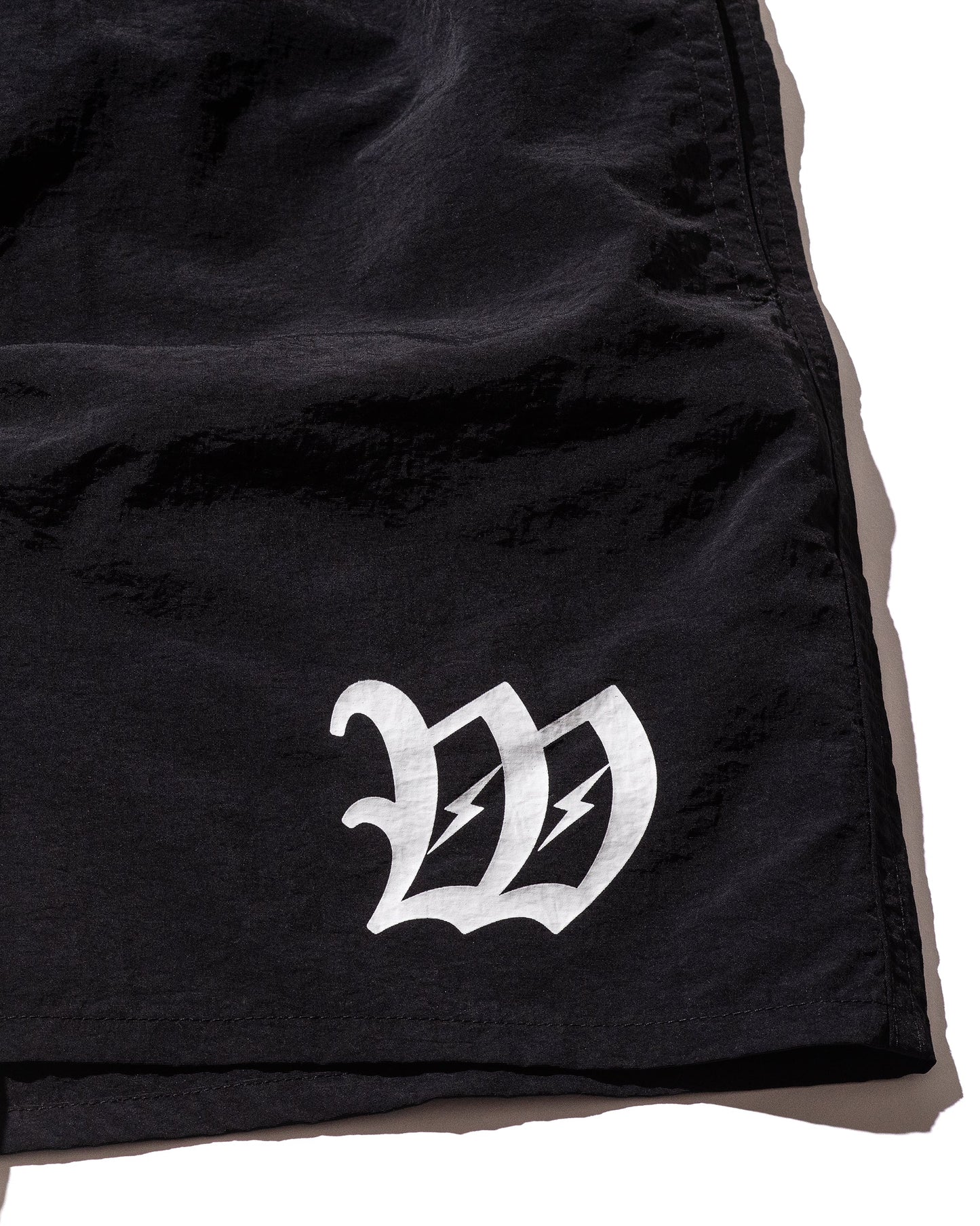 W rogo shorts black