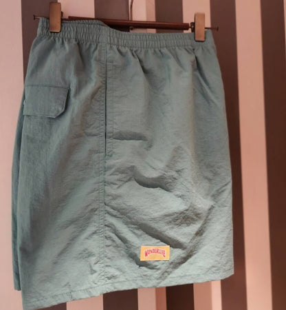 W rogo shorts green